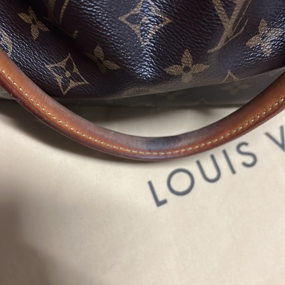 Authentic Louis Vuitton Tivoli GM 
With box, dust cover, and original receipt. - Picture 16 of 16